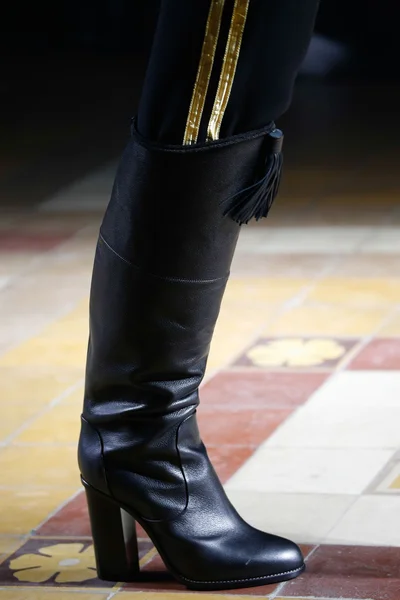 Look 98